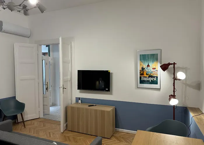 Designer Downtown Apartment